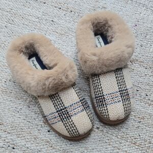 Dearfoams Beige Plaid Faux Fur Slippers 7-8